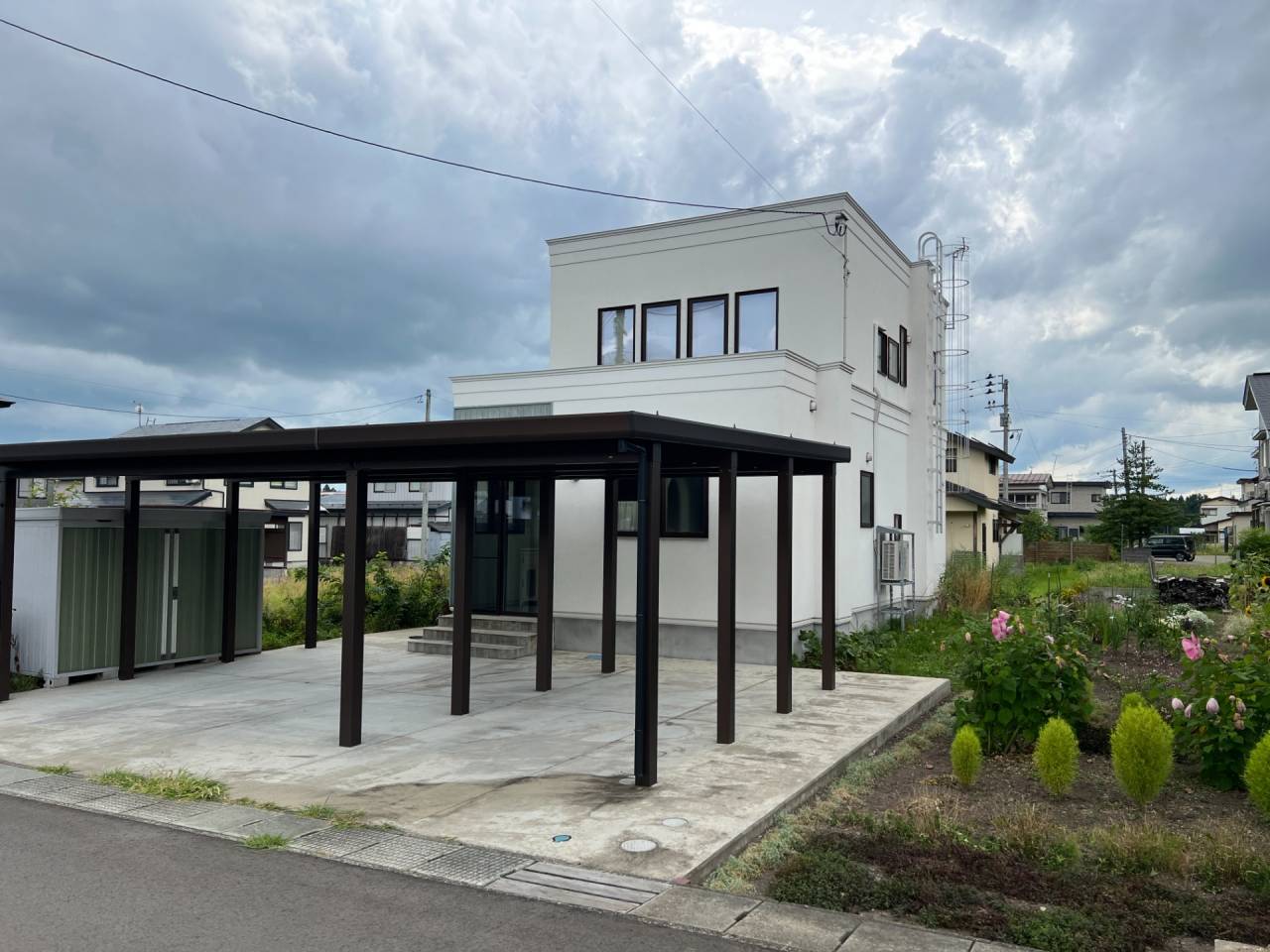 カーポート付き